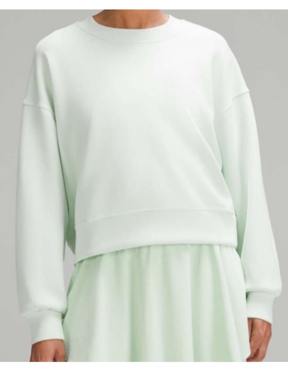 Lululemon softstreme set high rise 4” shorts and cropped sweatshirt kohlrabi 10 - Picture 2 of 16